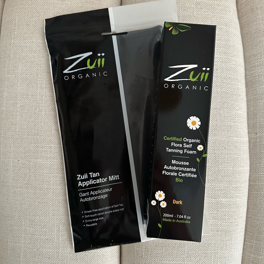 Zuii Organic Dark Tanning Foam plus application mit